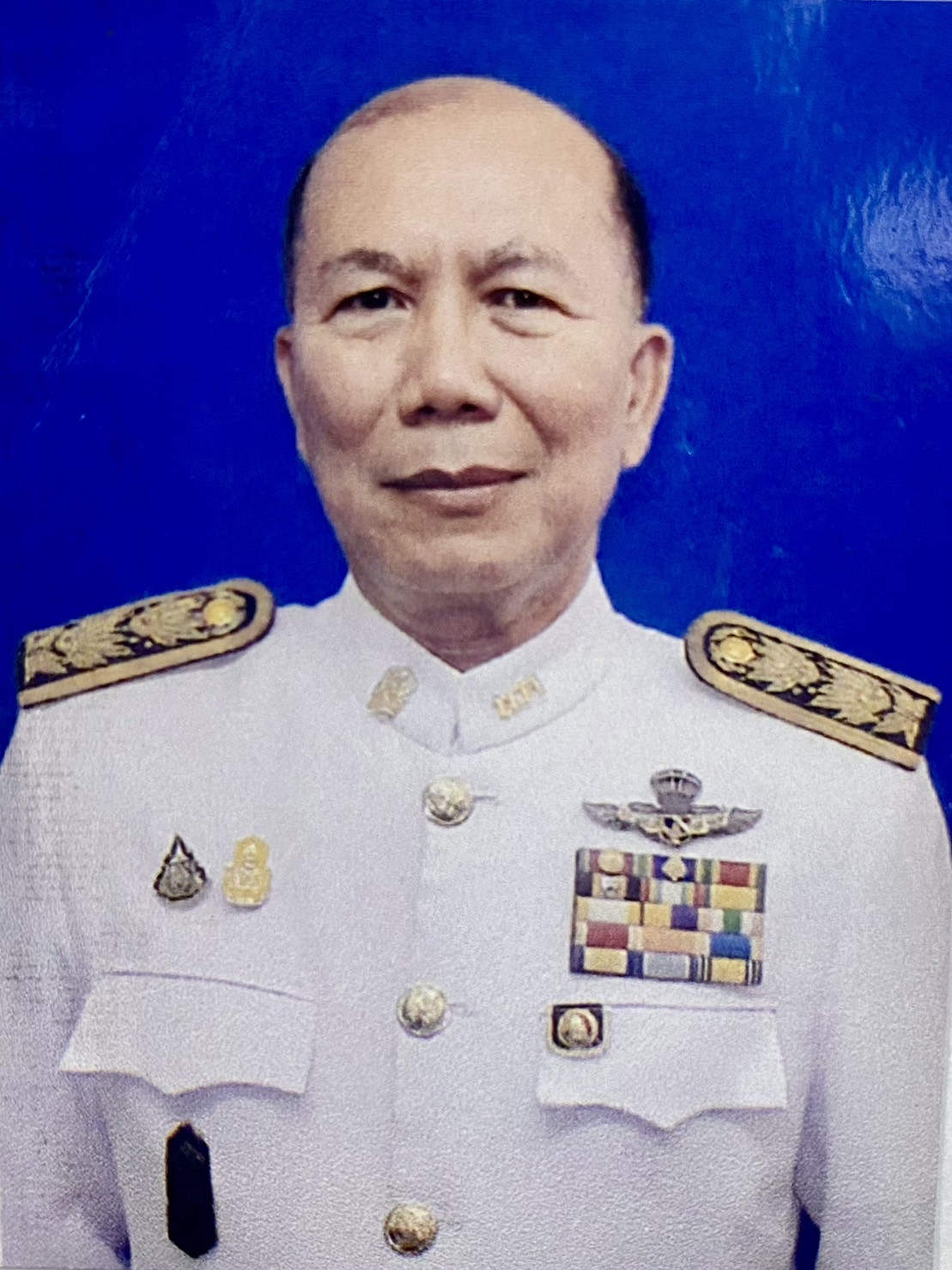นายอนันต์ พุ่มพันธุ์วงศ์