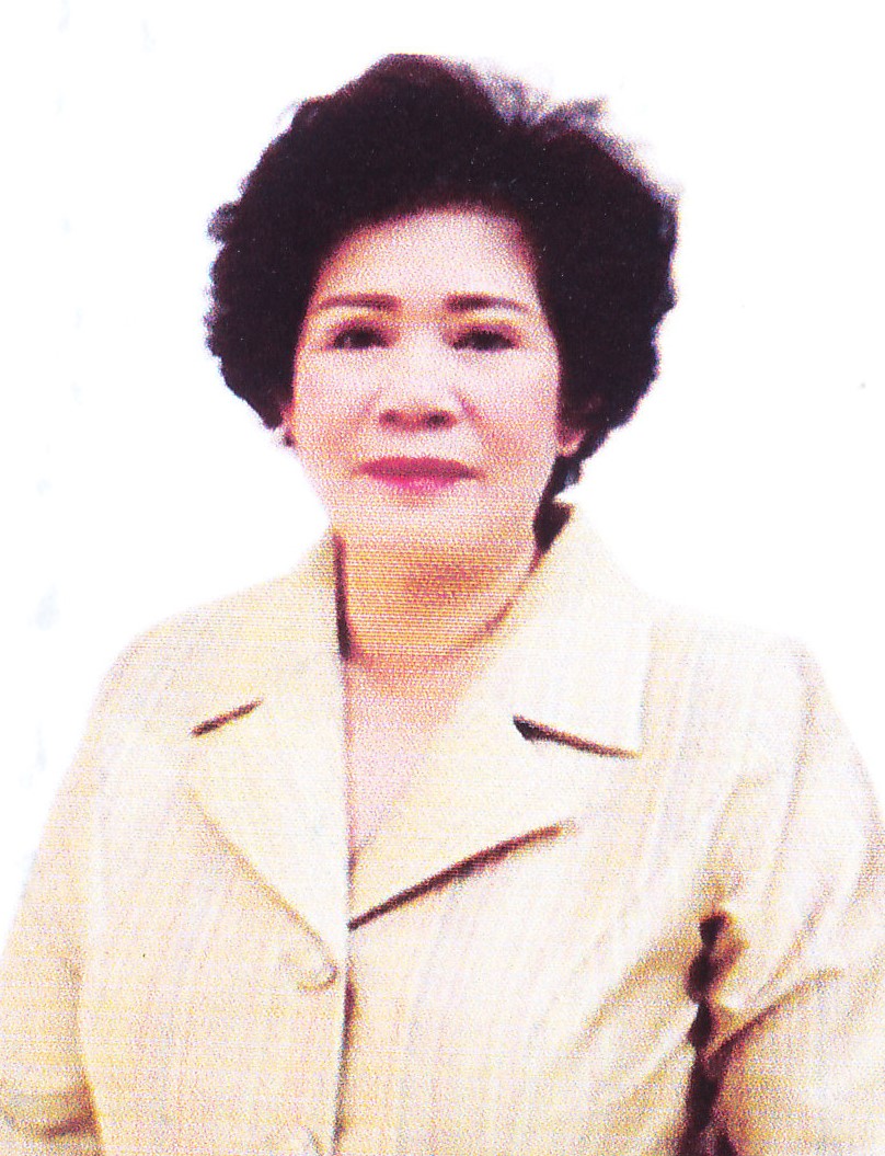 นางจันทร์เพ็ญ แสงเจริญรัตน์