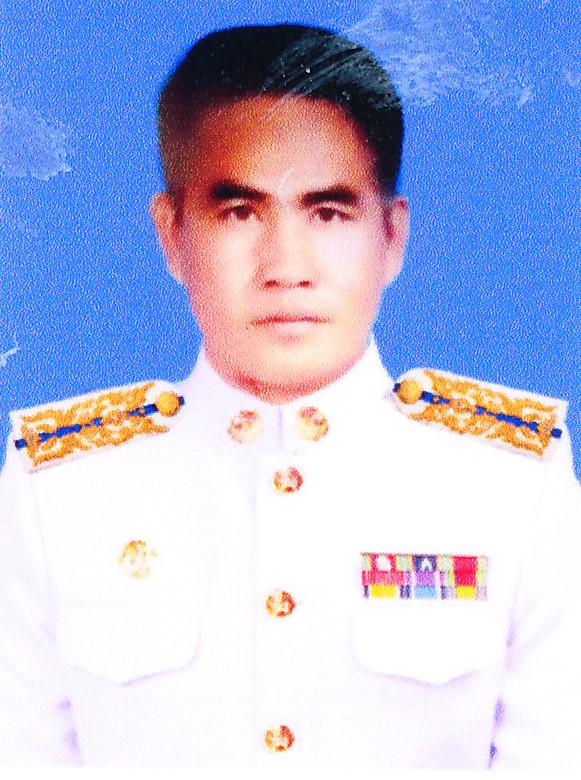 นายดวงเด่น ลีลรัตนปัญญา