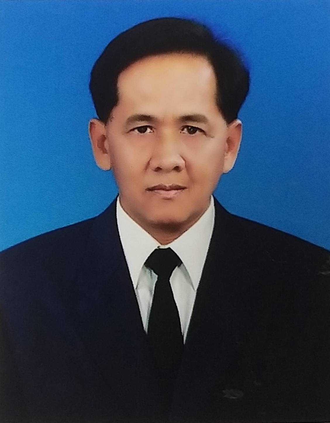 นายพยนต์ สมานมิตร