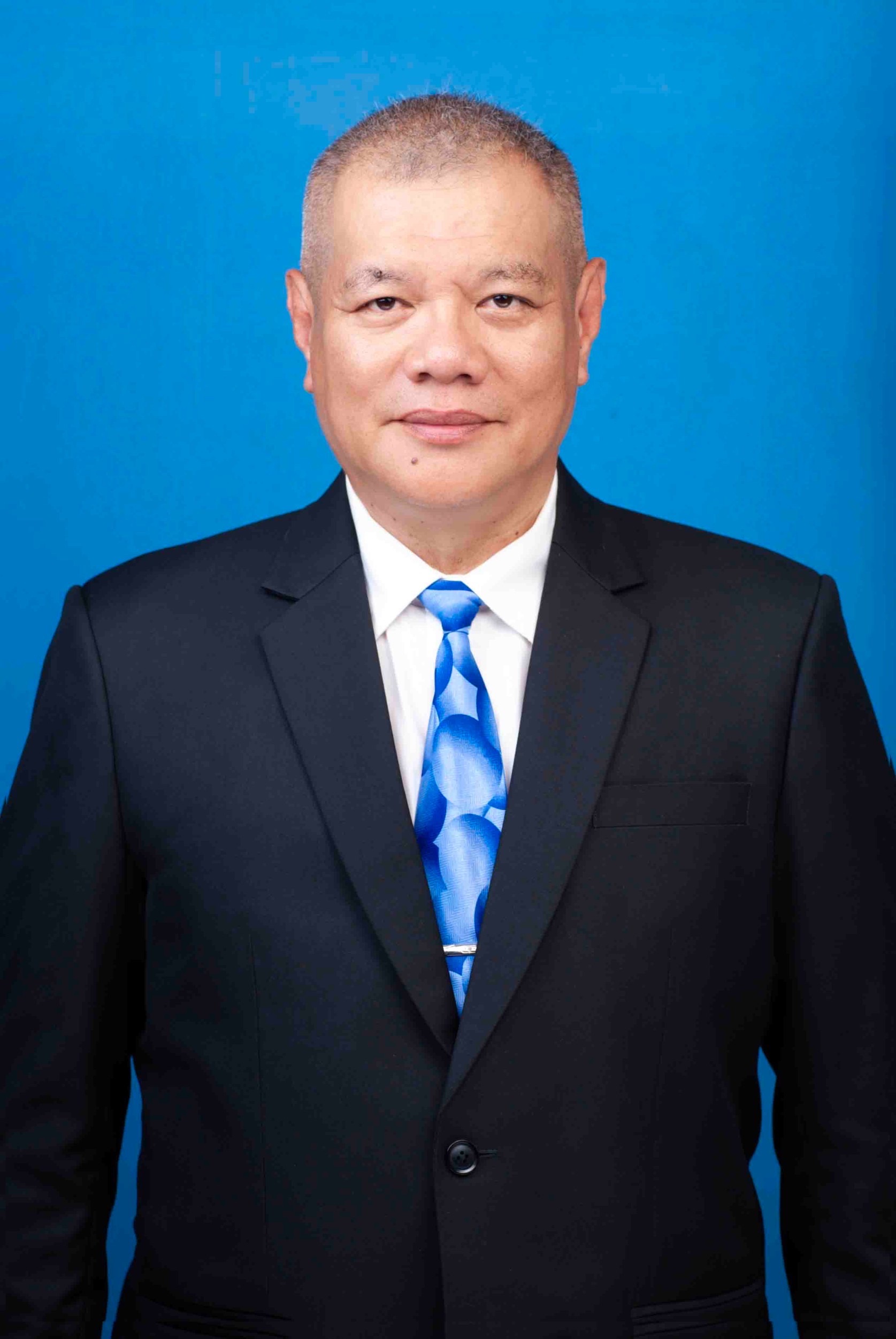 นายก้องเกียรติ วงศ์หนองเตย