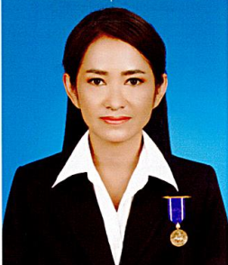 นางสาวสินีนาฎ เยี่ยงยุทธพิชัย