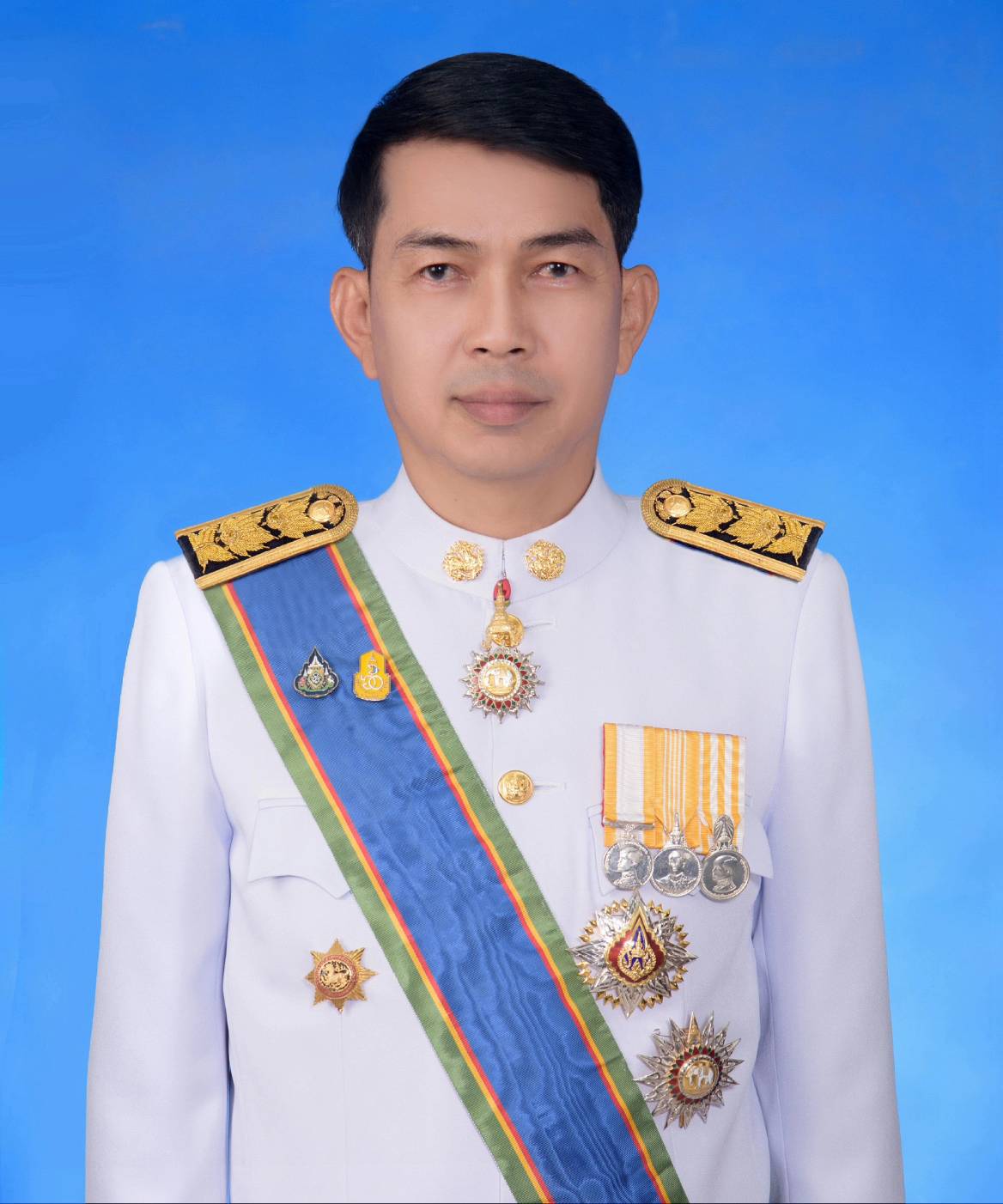 นายธวัชชัย  ยอดฉัตร