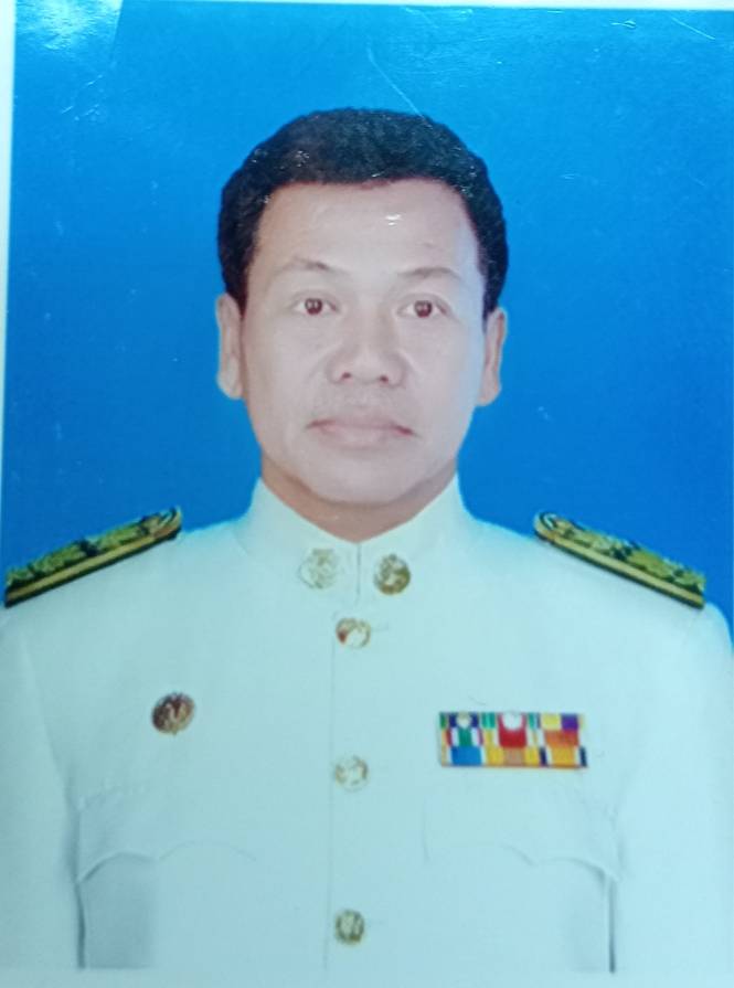 นายลุย มิ่งขวัญ