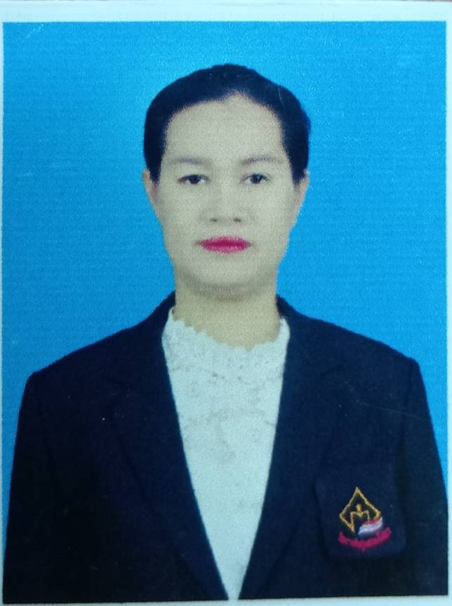 นางสาวรุ้งลาวัณย์ ศักดิ์สกุลไท
