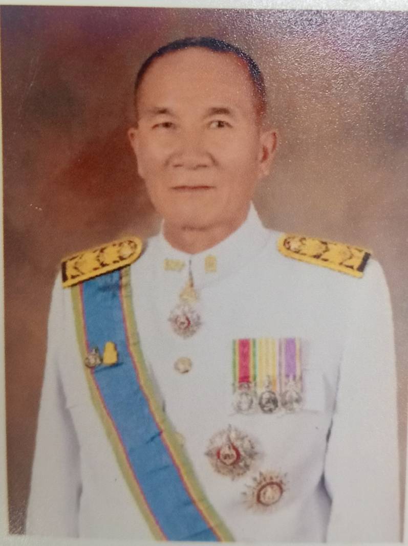นายอดุลศักดิ์ ทองดี