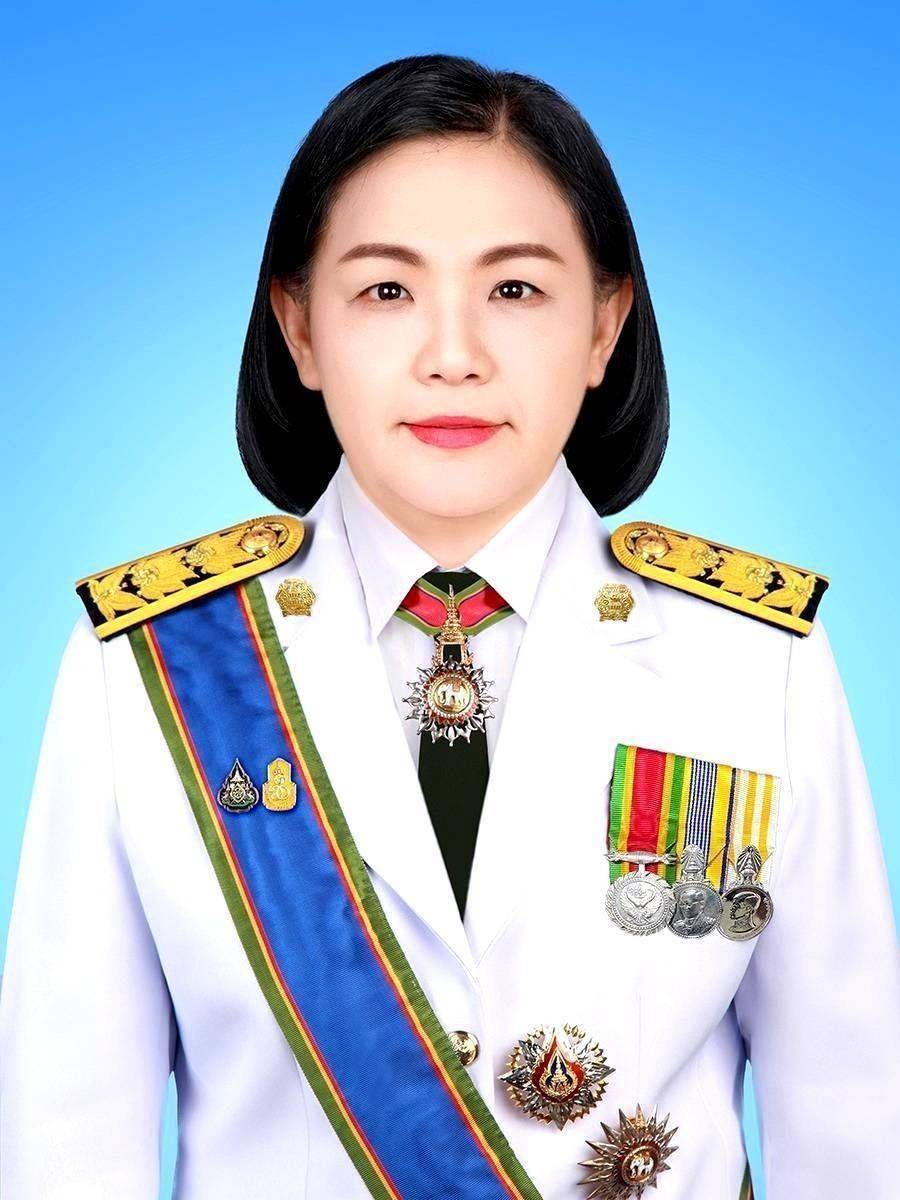 นางเยาวลักษณ์ เครือคำขาว