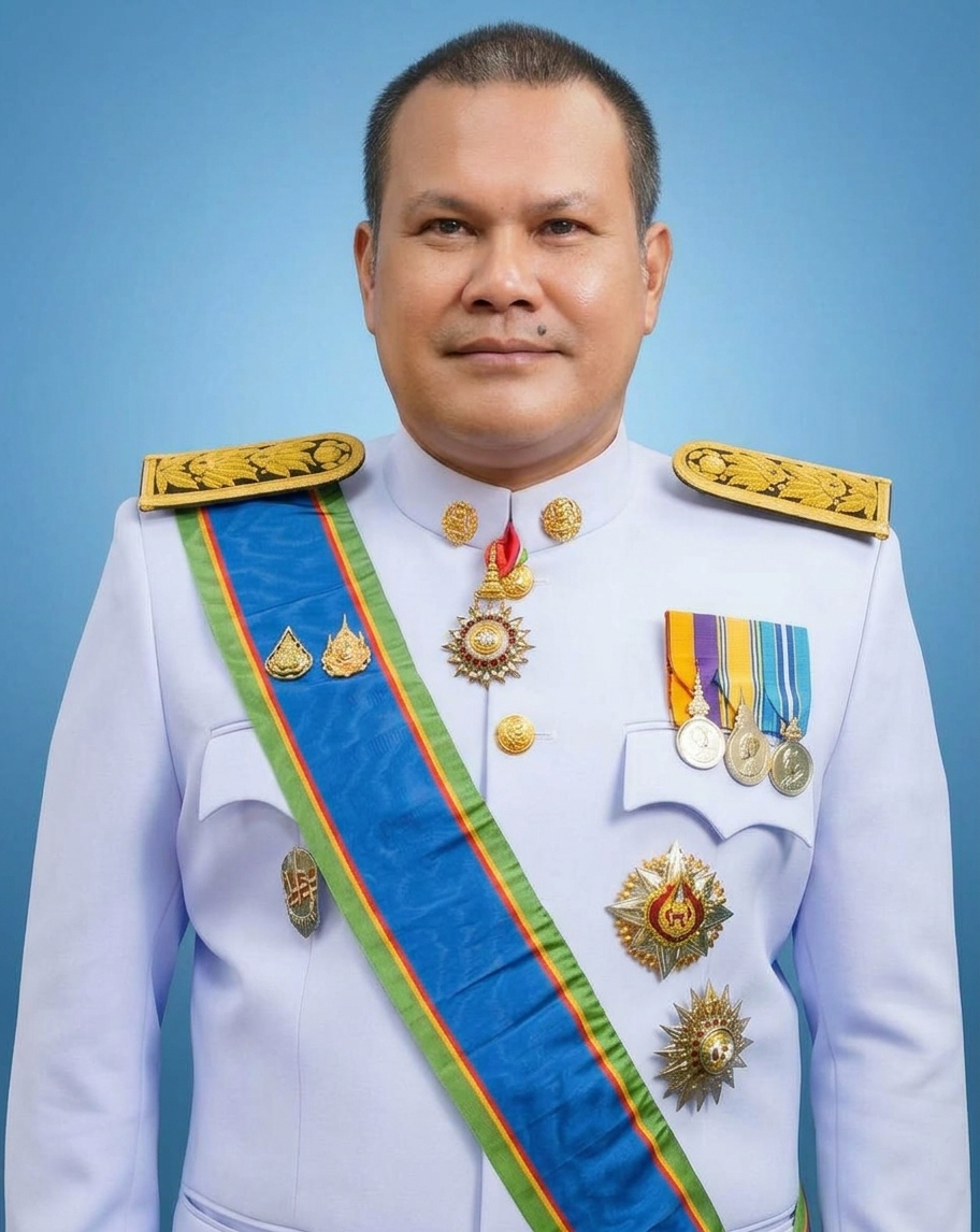 นายฐิตินันท์ สิงหา