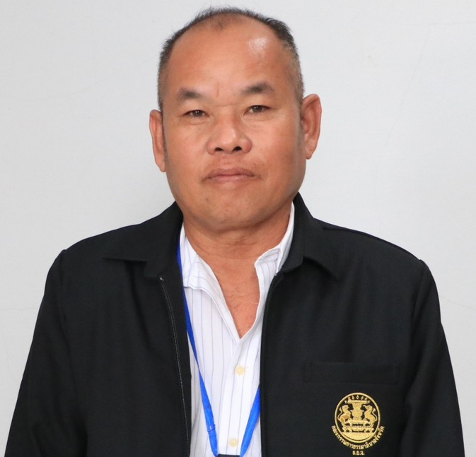 นายประเสริฐ ชัยวรรณ์