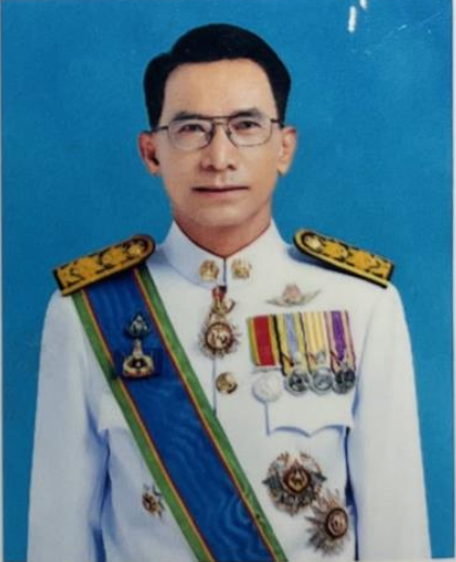 นายประเสริฐ อินทา